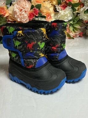 US Sports Toddler Snow Boots Size 8 Black Blue Dinosaur Print Winter Faux Fur